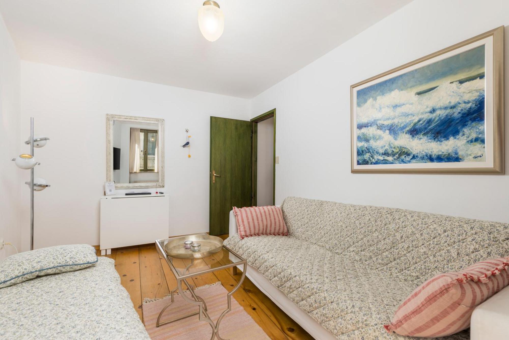 Dei Fiori Apartments Ровінь Екстер'єр фото
